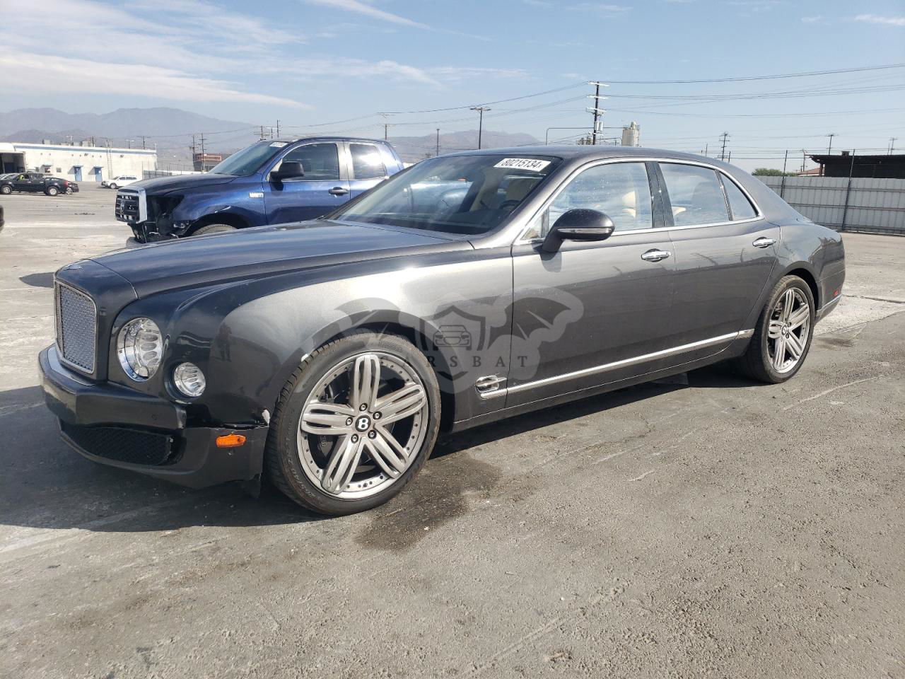 Bentley Mulsanne 6.8L  8 2011