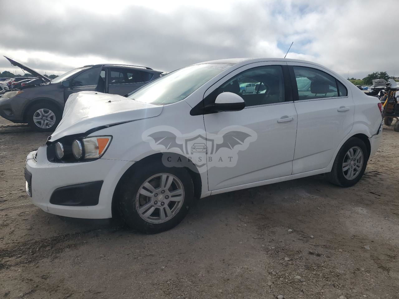Chevrolet Aveo (Sonic) LT 1.8L  4 2015