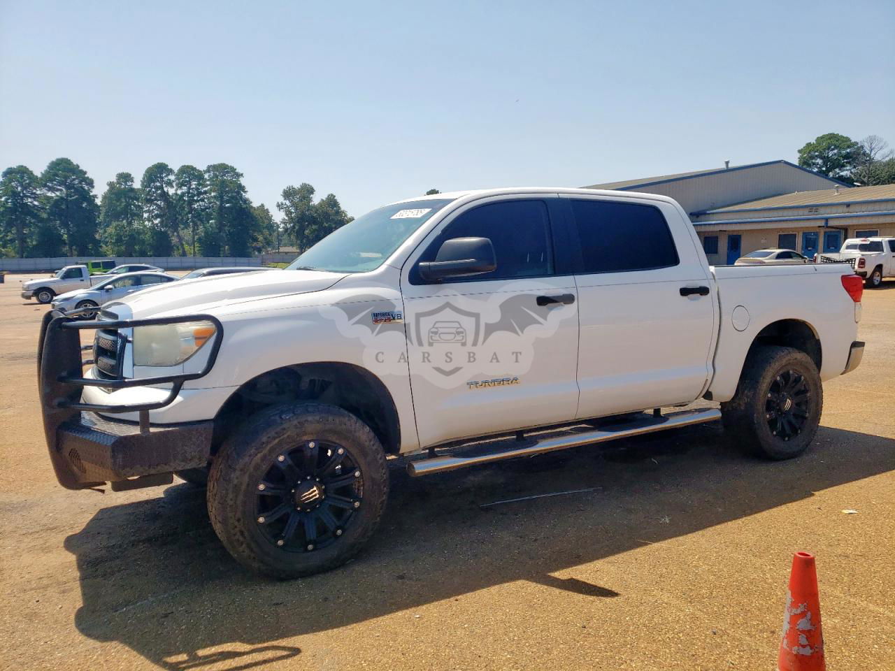 Toyota Tundra CREWMAX SR5 5.7L  8 2012