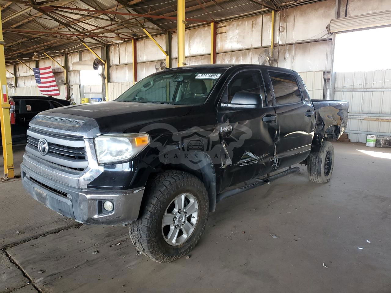 Toyota Tundra CREWMAX SR5 5.7L  8 2015