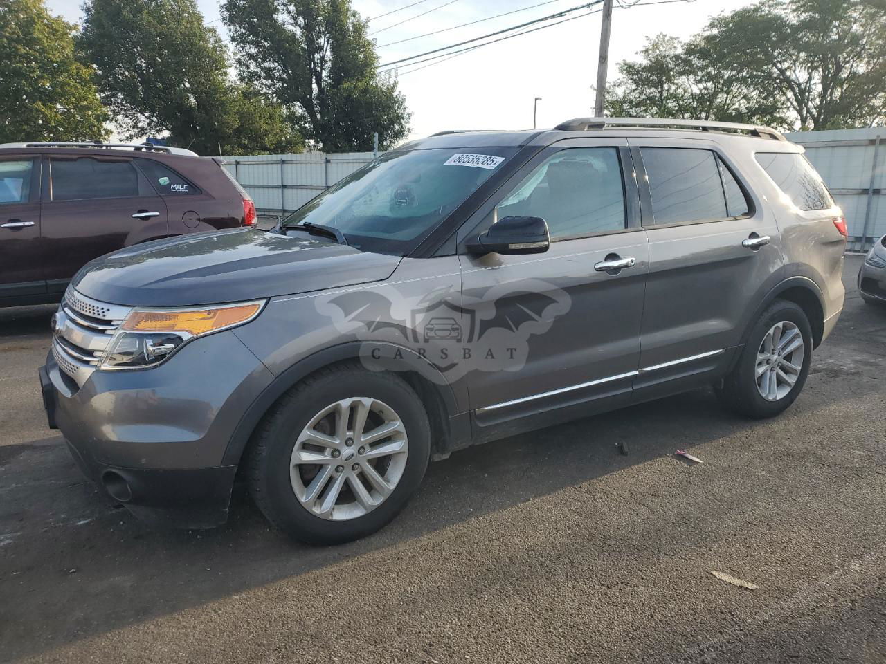 Ford Explorer XLT 3.5L  6 2012