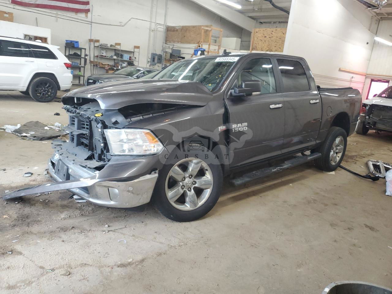 RAM 1500 SLT 5.7L  8 2017