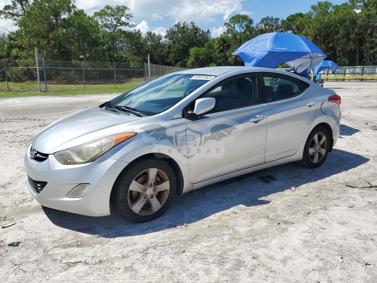 Hyundai Elantra GLS 1.8L  4 2012