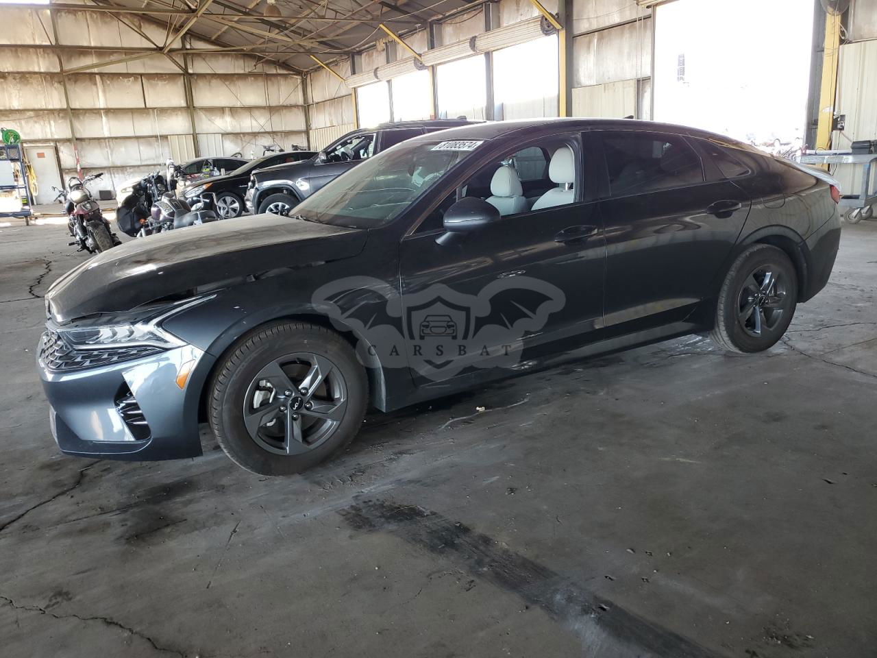 Kia K5 LXS 1.6L  4 2022