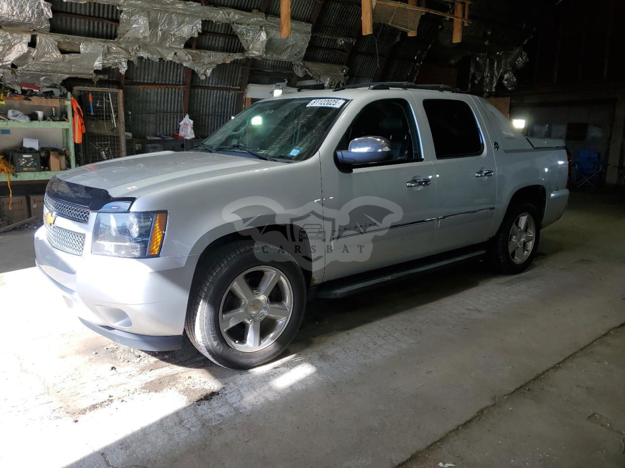 Chevrolet Avalanche LTZ 5.3L  8 2013
