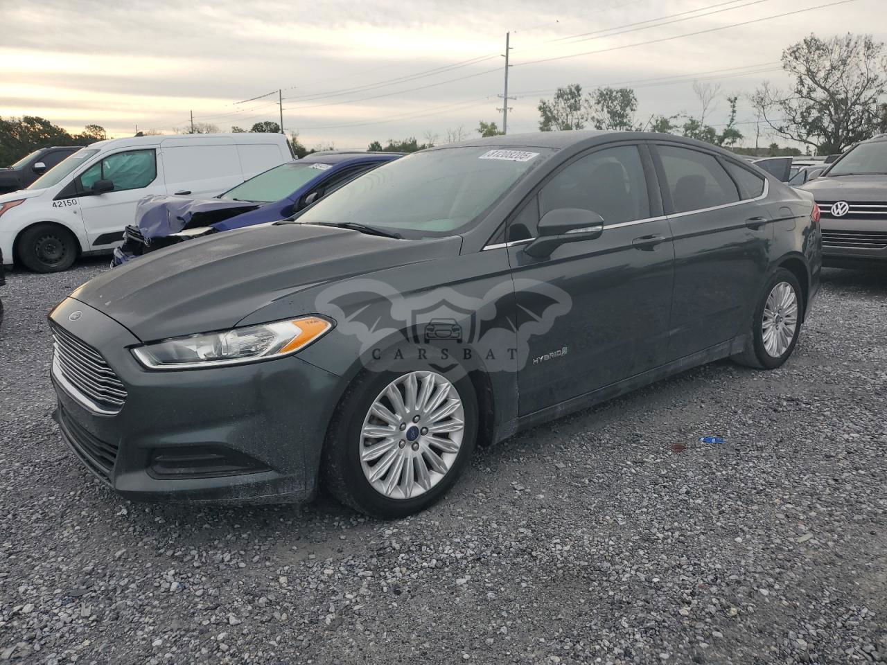 Ford Fusion SE HYBRID 2.0L  4 2015