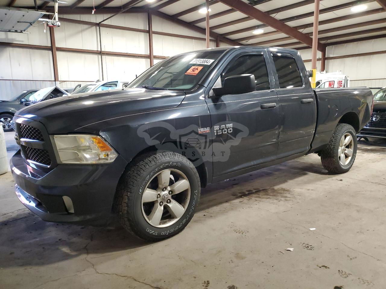 RAM 1500 ST 5.7L  8 2014