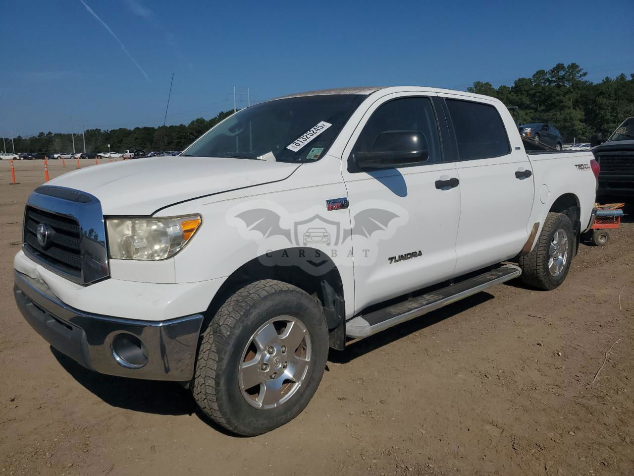 Toyota Tundra CREWMAX 5.7L  8 2008