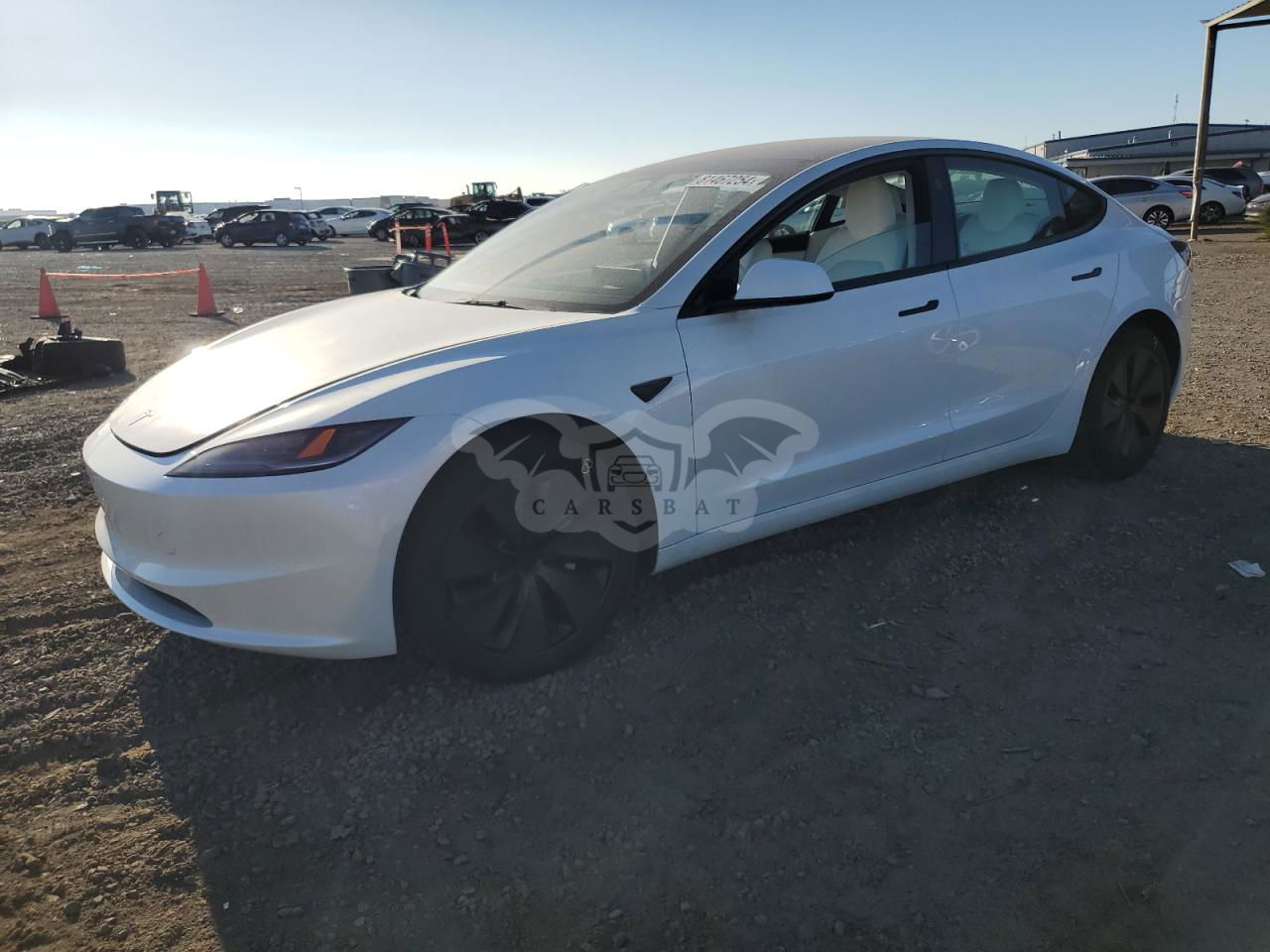 Tesla Model 3 2024