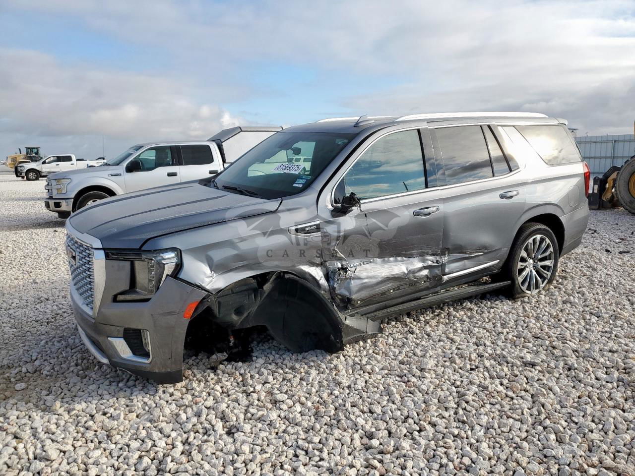 GMC Yukon DENALI 6.2L  8 2021
