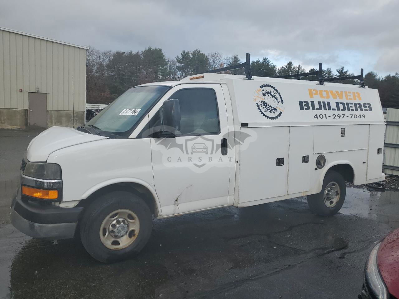 Chevrolet Express 6.0L  8 2011