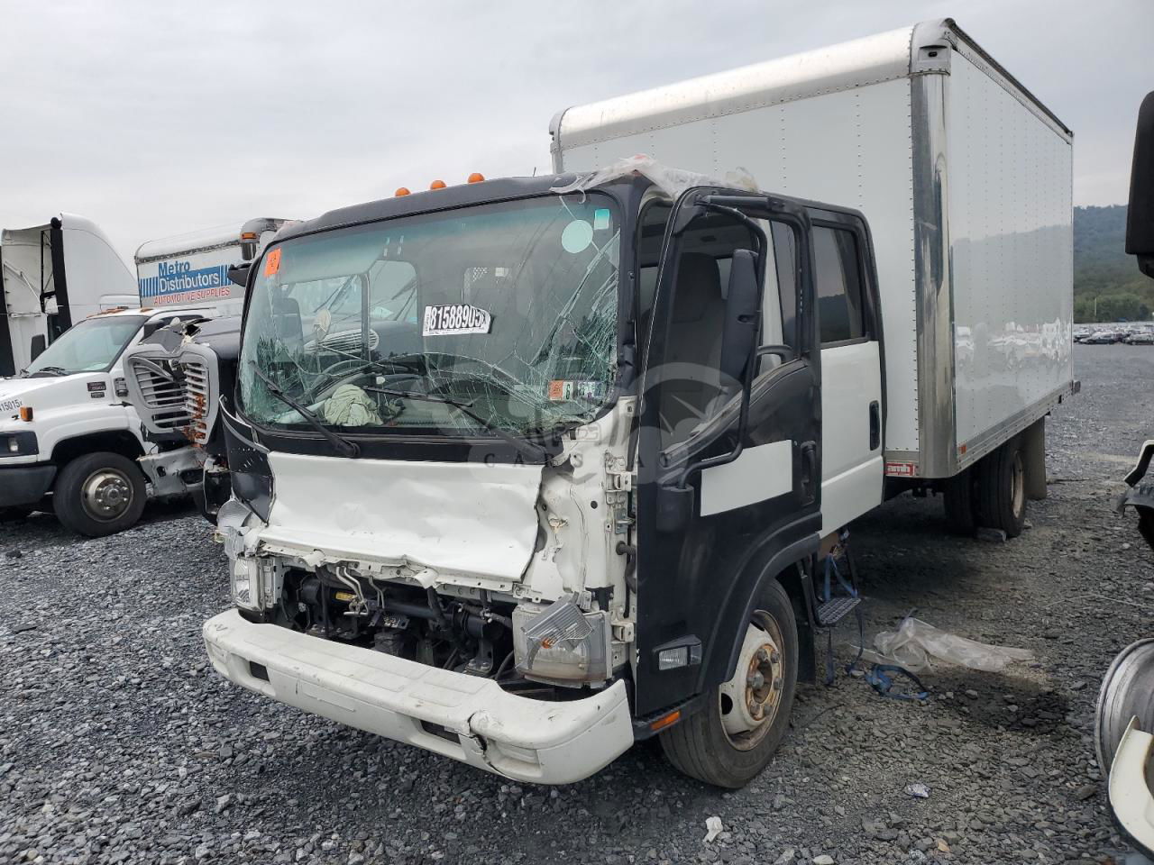 Isuzu NPR 6.6L  8 2021