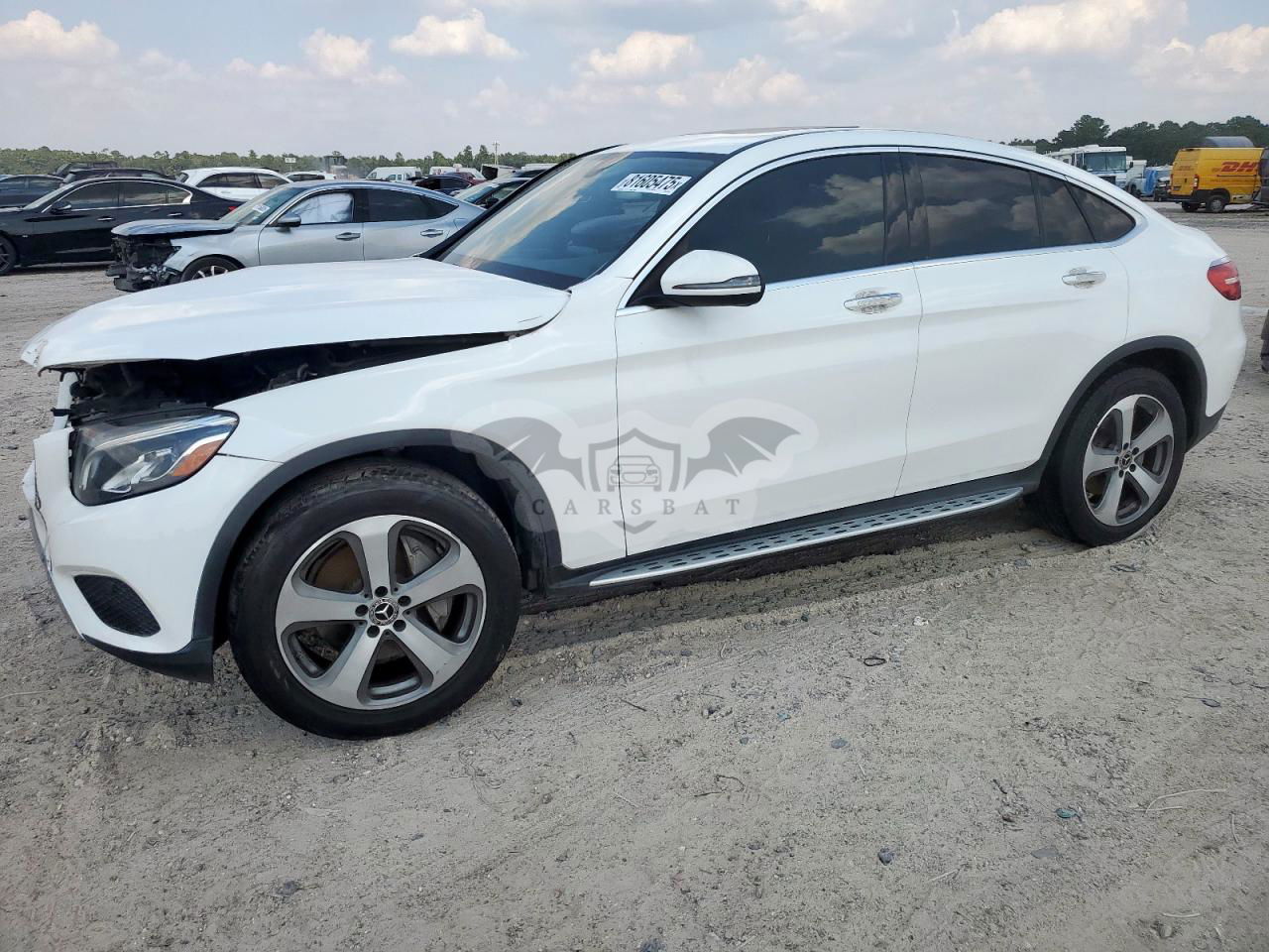 Mercedes-Benz GLC 300 4MATIC 2.0L  4 2017