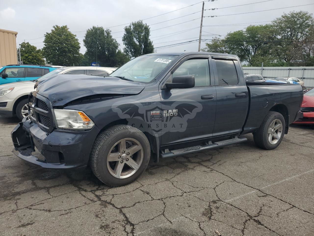 RAM 1500 ST 5.7L  8 2013