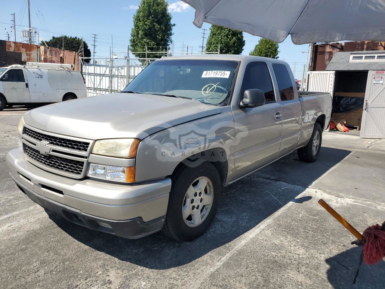 Chevrolet Silverado C1500 4.8L  8 2006