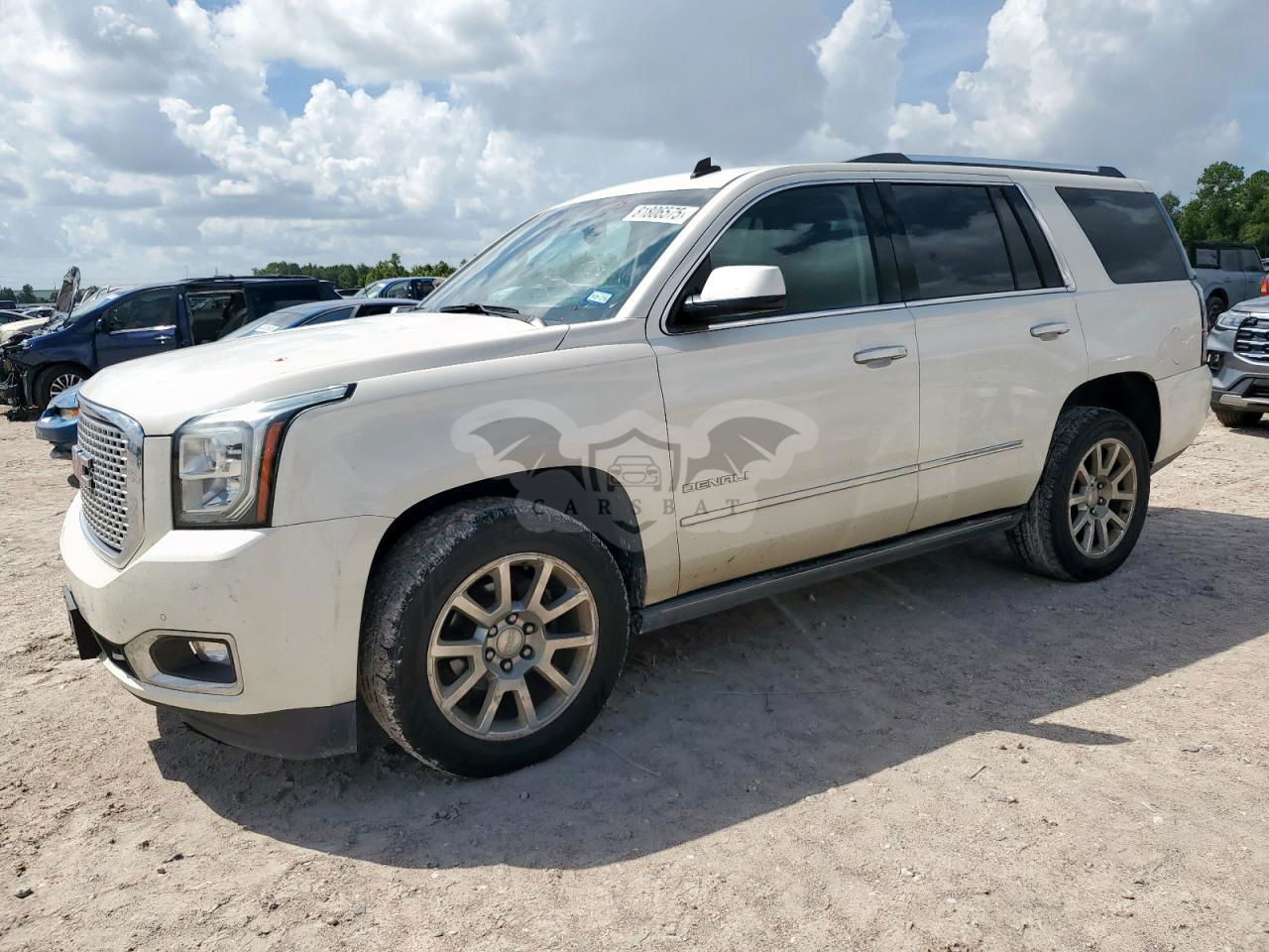 GMC Yukon DENALI 6.2L  8 2015