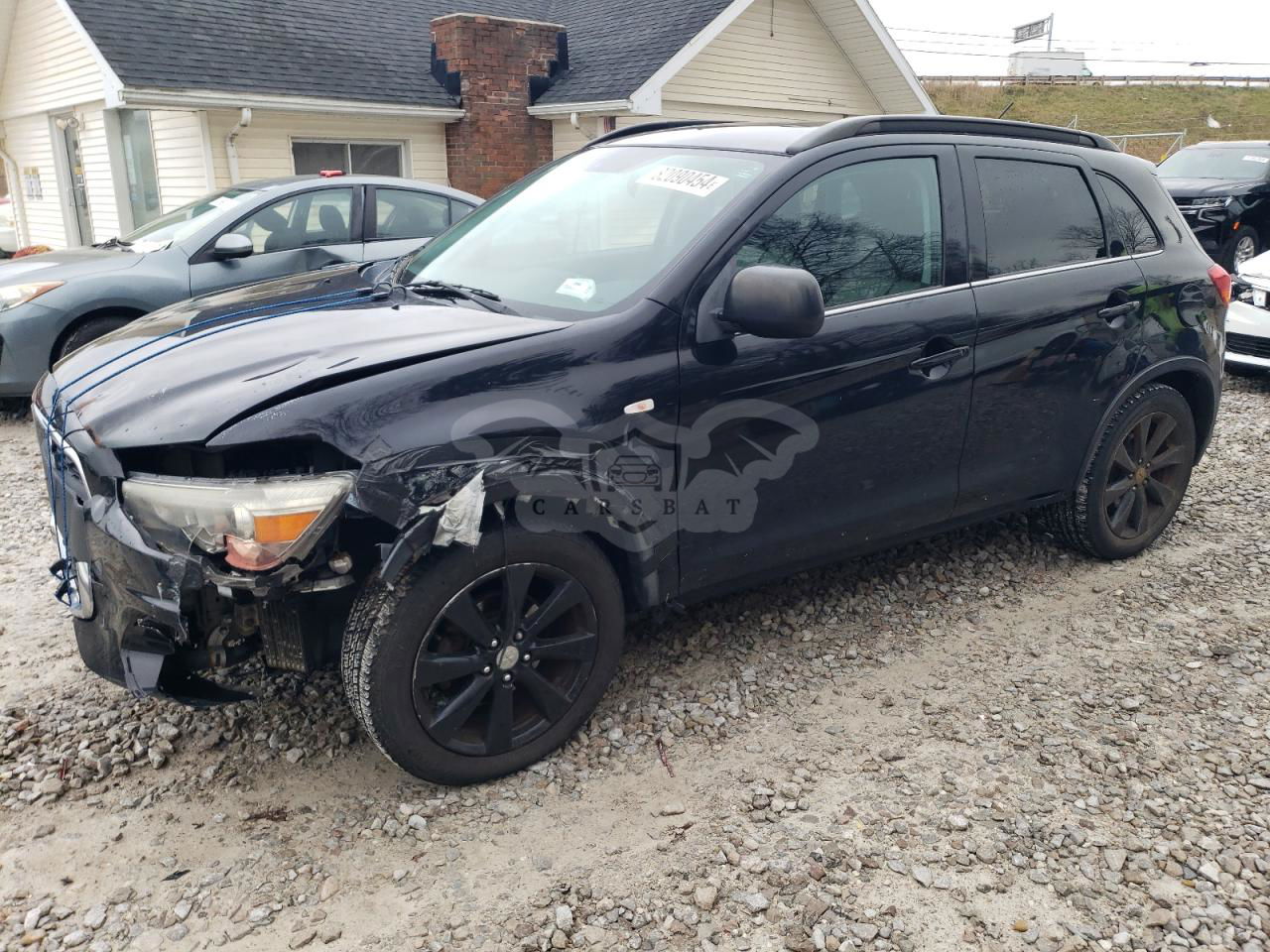 Mitsubishi Outlander LE 2.0L  4 2013