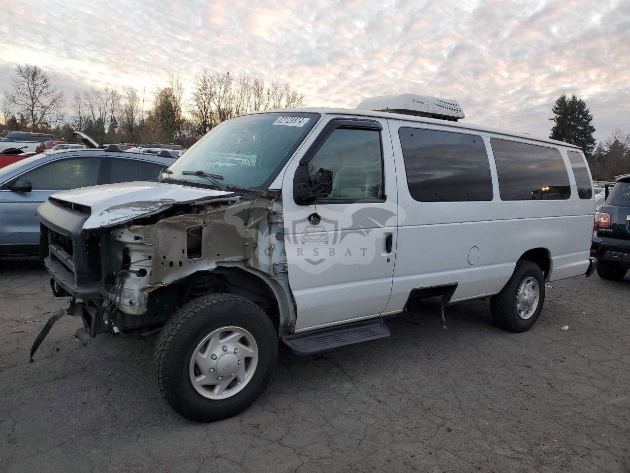 Ford Econoline E350 SUPER DUTY VAN 5.4L  8 2013