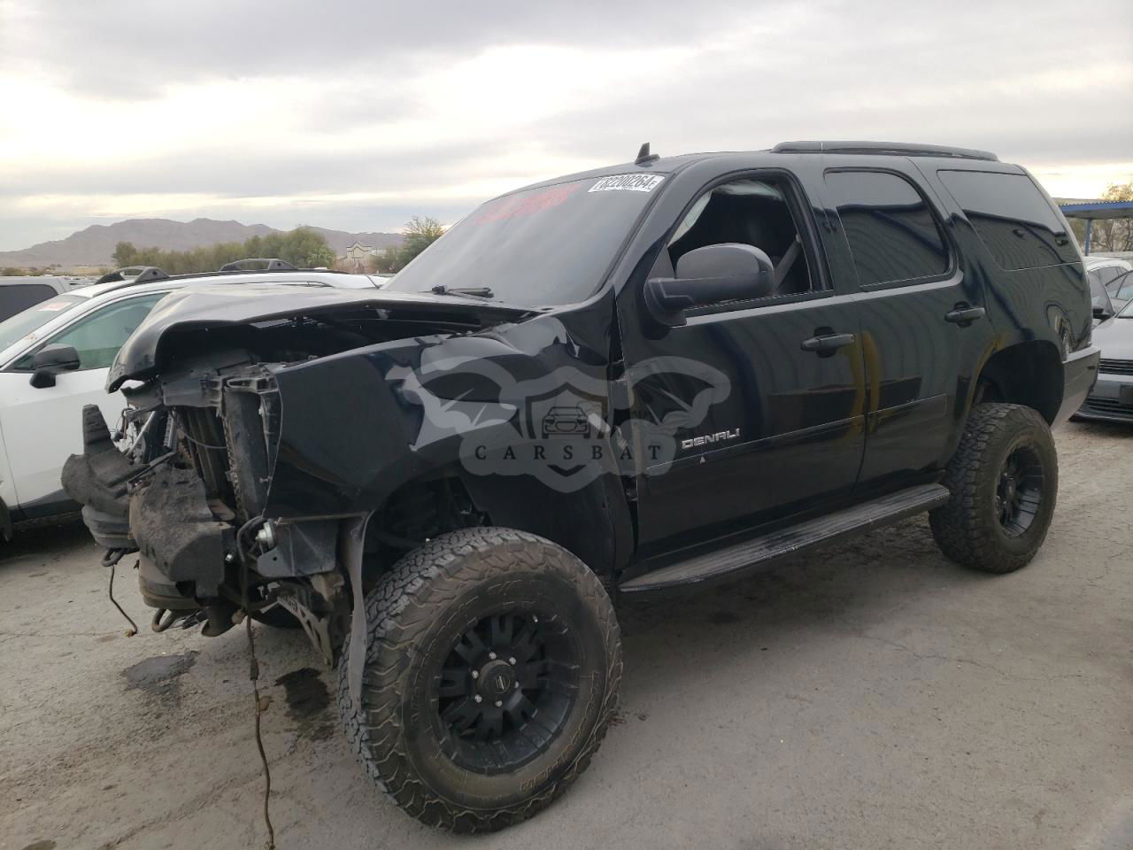 GMC Yukon DENALI 6.2L  8 2012