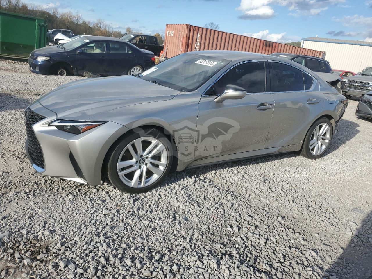 Lexus IS 300 2.0L  4 2021
