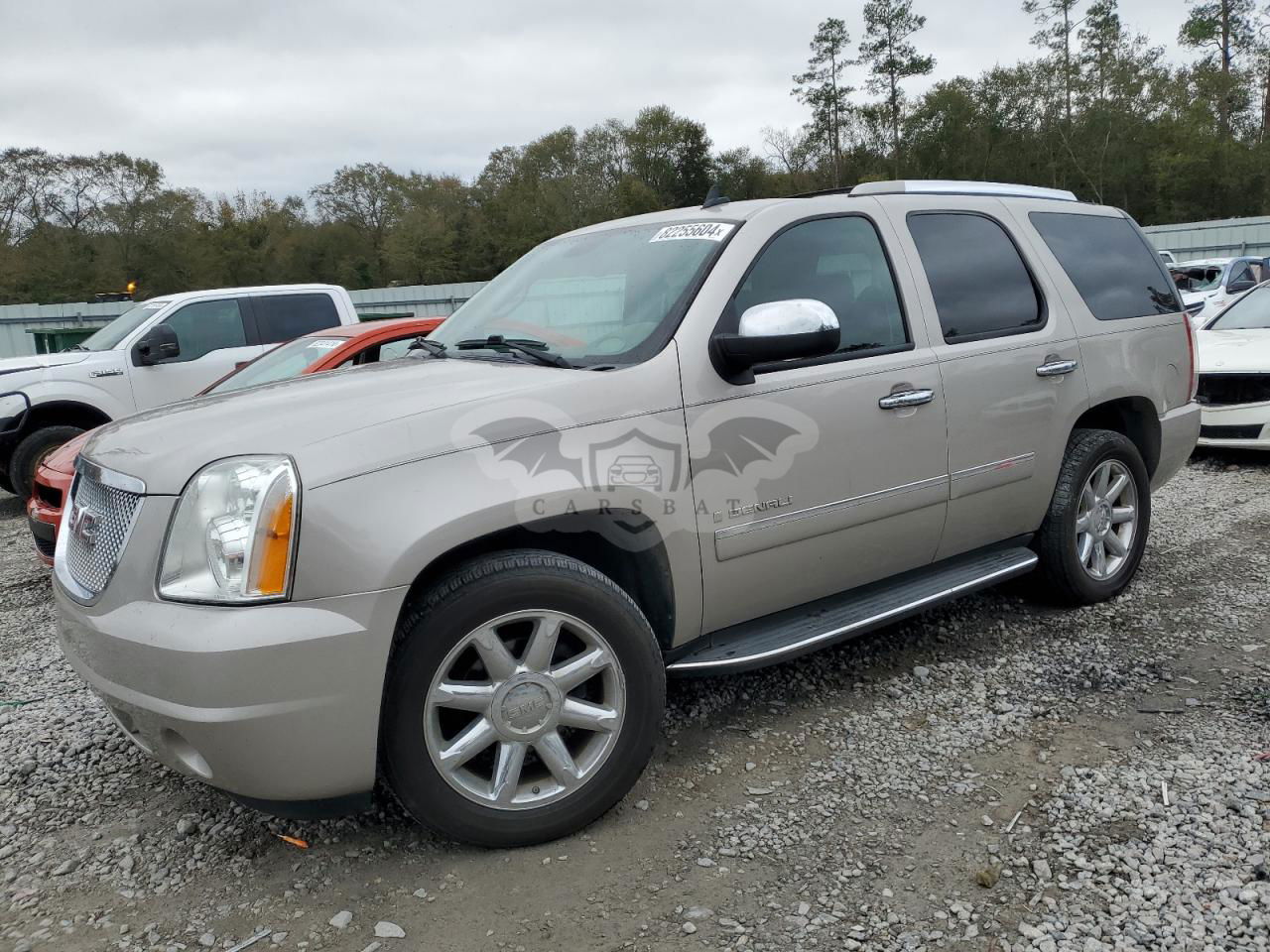 GMC Yukon DENALI 6.2L  8 2009
