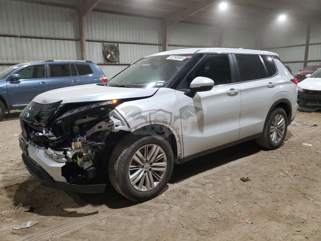 Mitsubishi Outlander ES 2.5L  4 2023