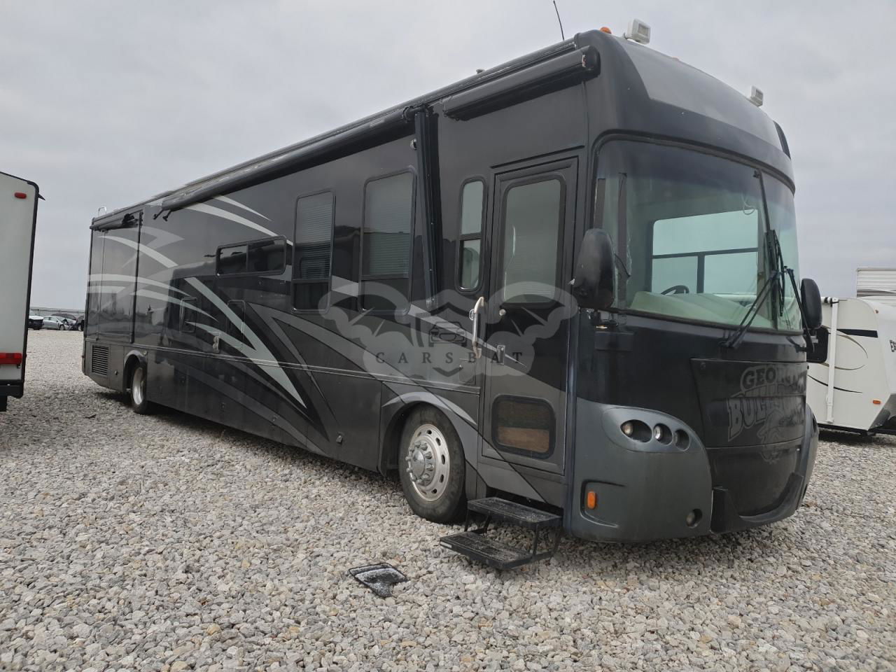 Freightliner X-line X LINE MOTOR HOME 8.9L  6 2006