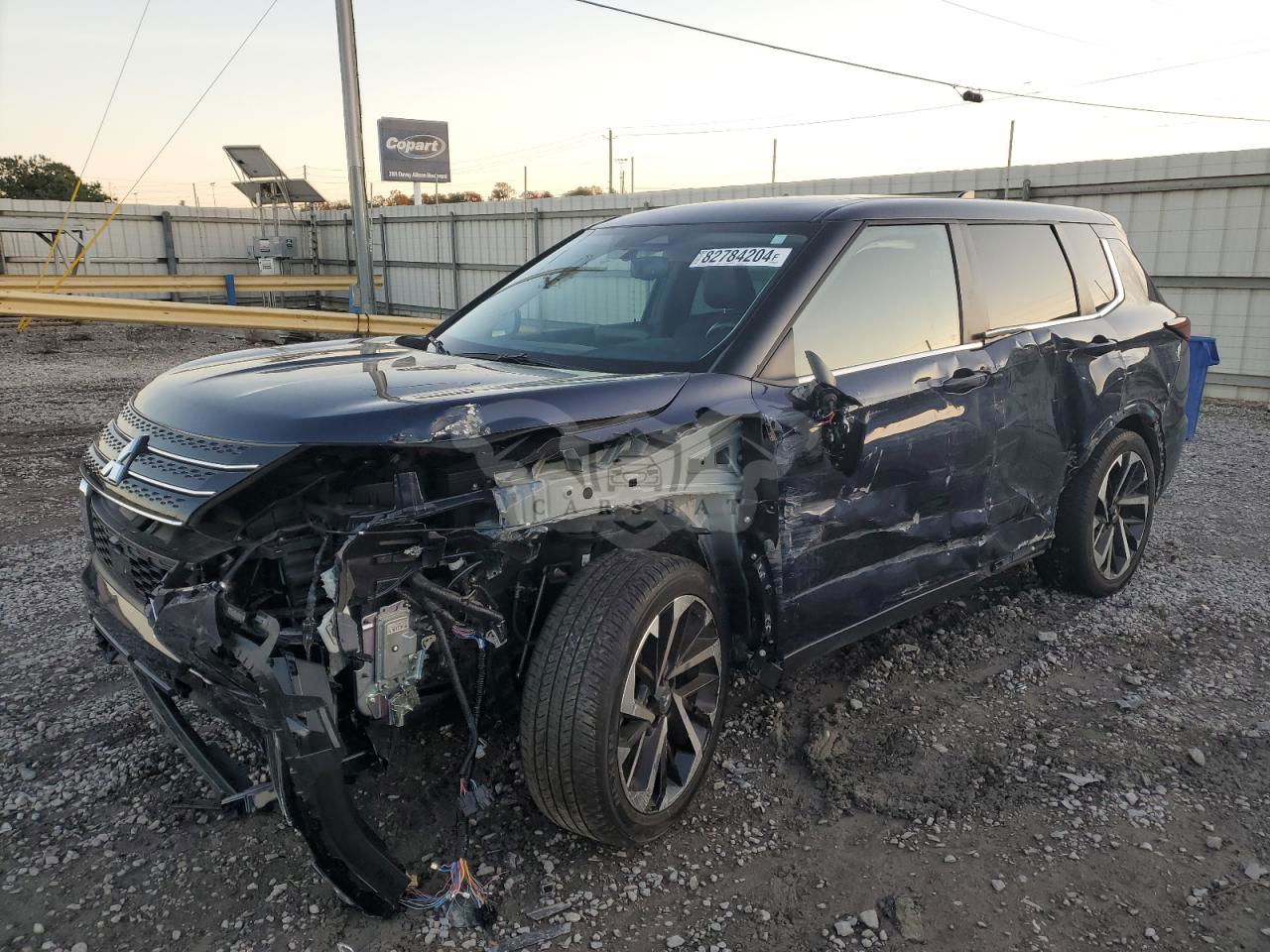 Mitsubishi Outlander SE 2.5L  4 2023
