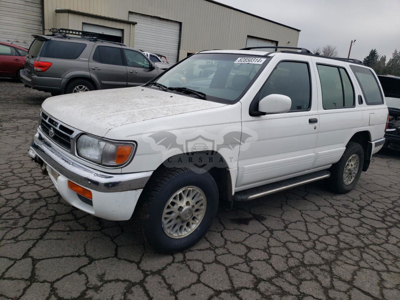 Nissan Pathfinder LE 3.3L  6 1997