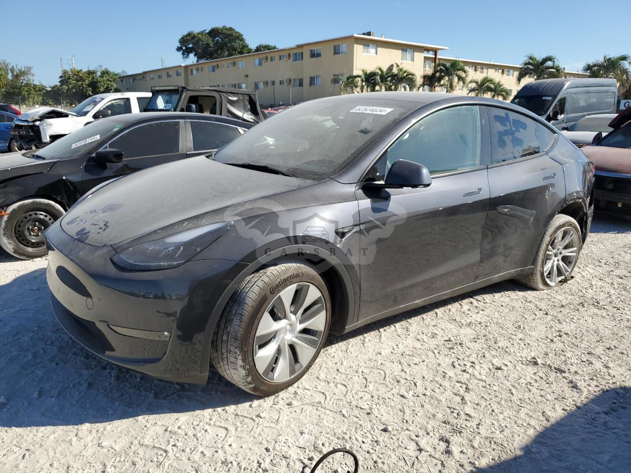 Tesla Model Y 2024