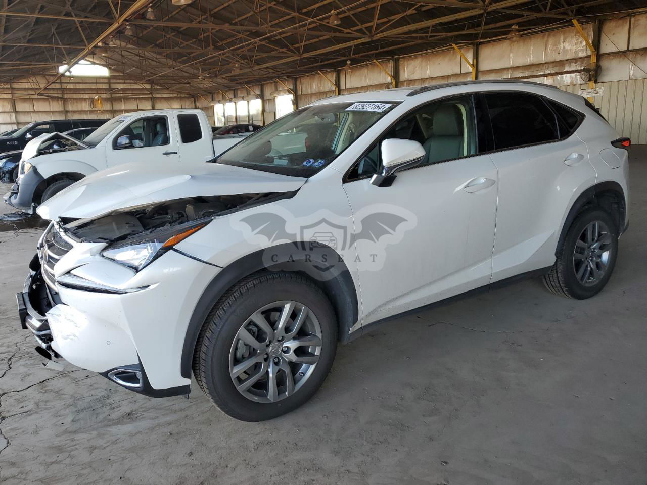 Lexus NX 200T BASE 2.0L  4 2016
