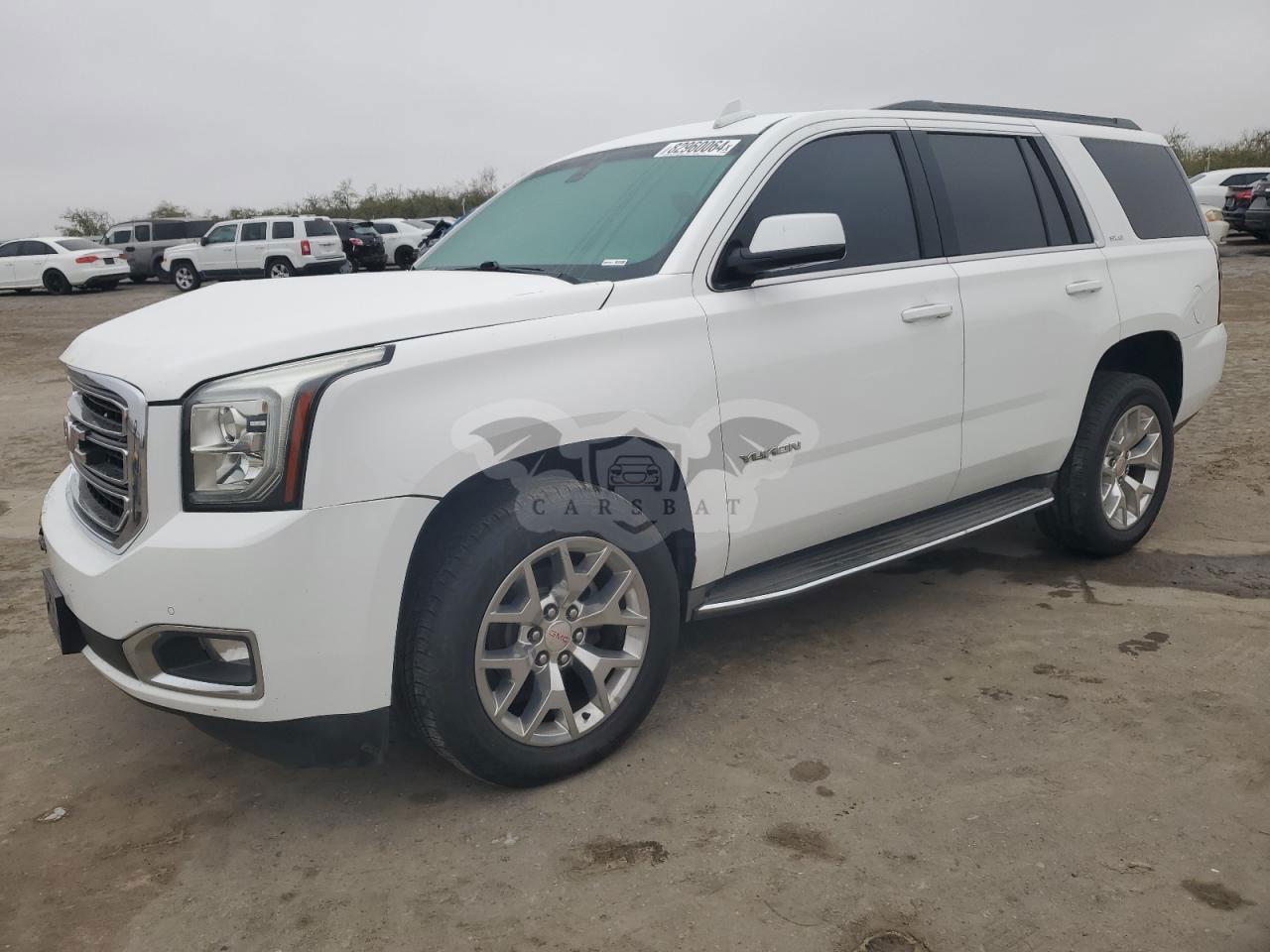 GMC Yukon SLE 5.3L  8 2015