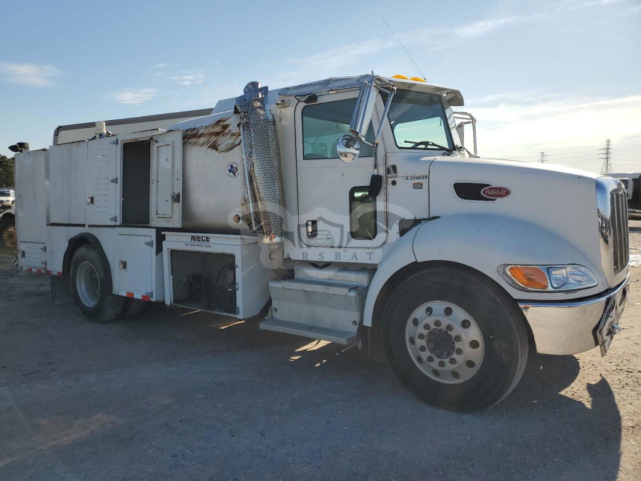 Peterbilt 330/337/348 8.3L  6 2012