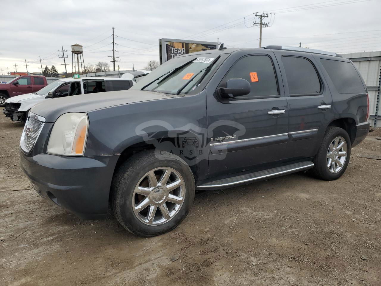 GMC Yukon DENALI 6.2L  8 2008