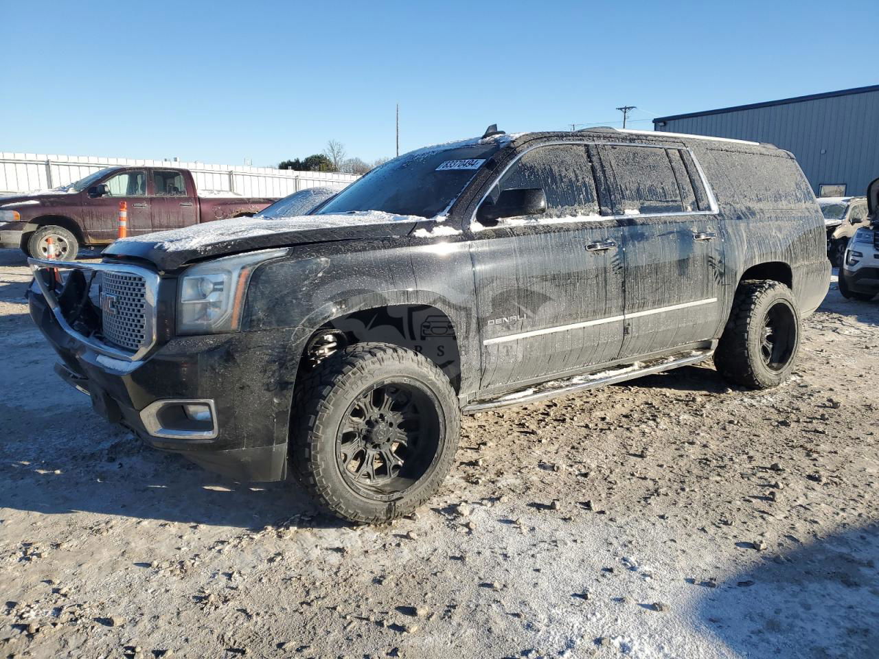 GMC Yukon DENALI 6.2L  8 2016