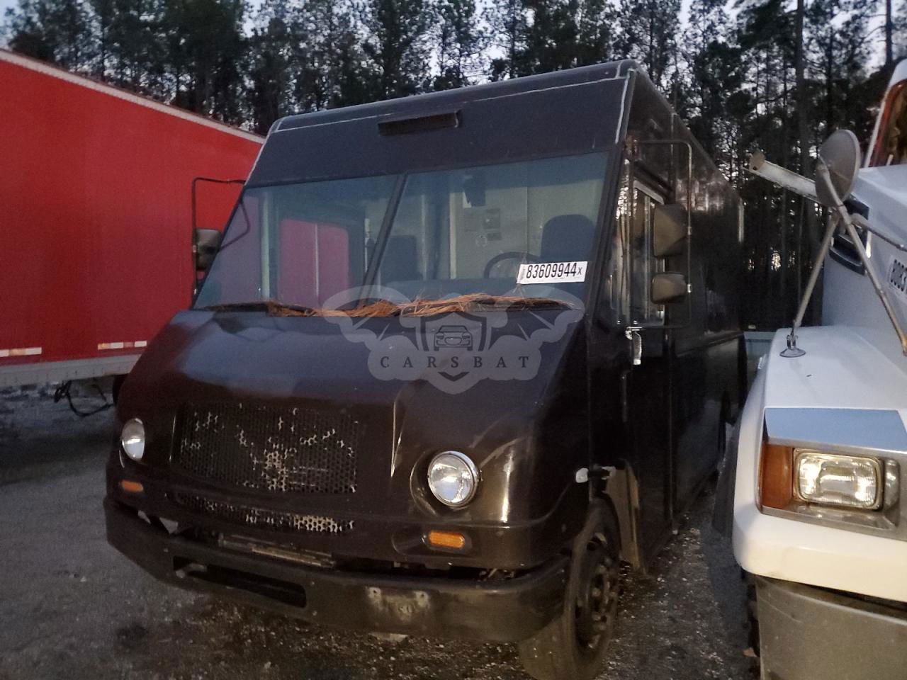 Freightliner Business Class M2 M LINE WALK-IN VAN 6.7L  6 2009