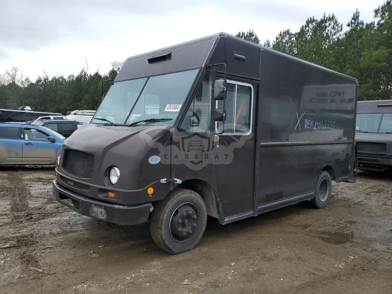 Freightliner Business Class M2 M LINE WALK-IN VAN 6.7L  6 2009