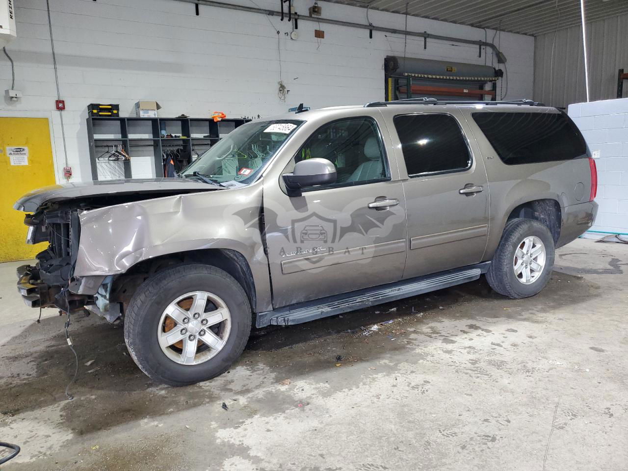 GMC Yukon K1500 SLT 5.3L  8 2013