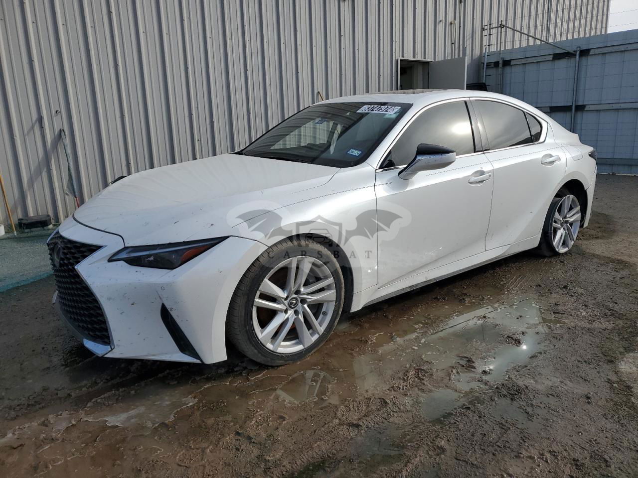 Lexus IS 300 2.0L  4 2021