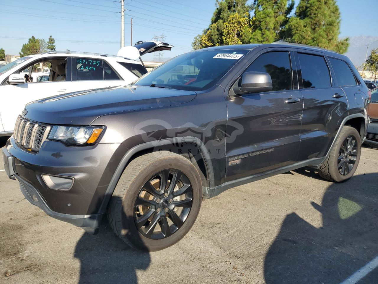 Jeep Grand Cherokee LAREDO 3.6L  6 2017
