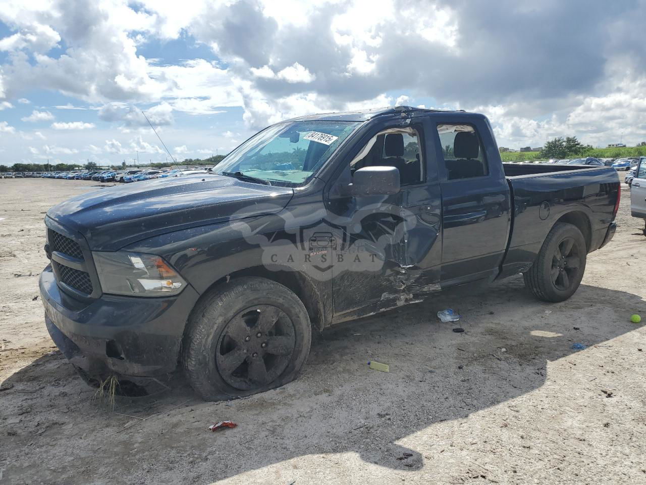 RAM 1500 ST 5.7L  8 2015