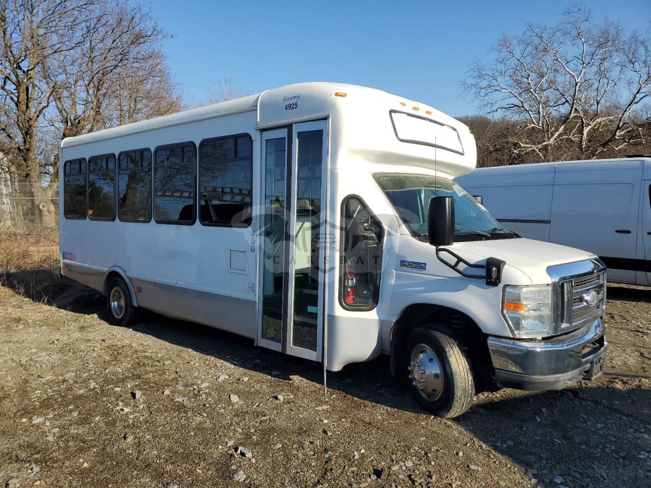 Ford Econoline E450 SUPER DUTY CUTAWAY VAN 6.8L 10 2015