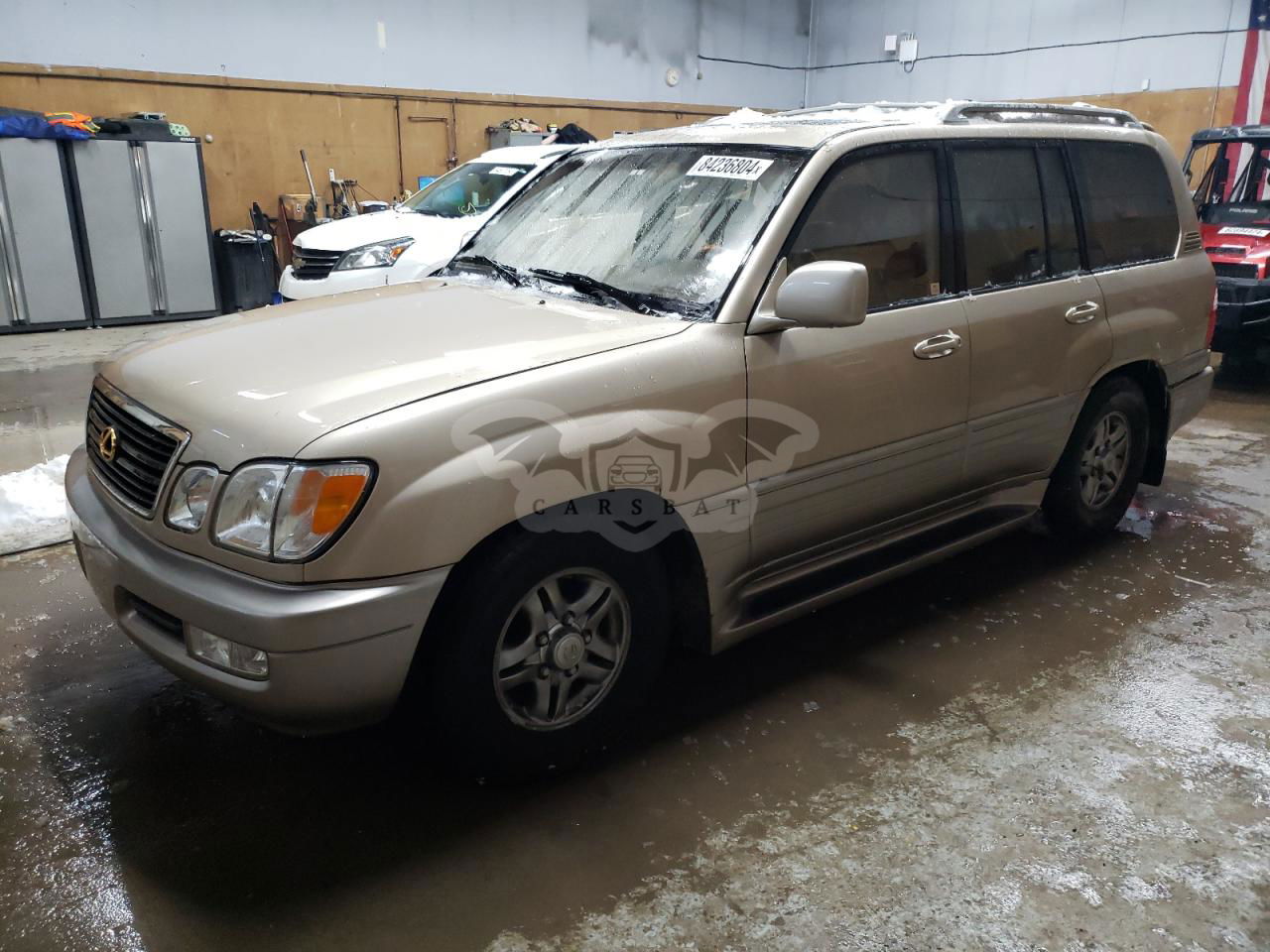 Lexus LX 4.7L  8 2001