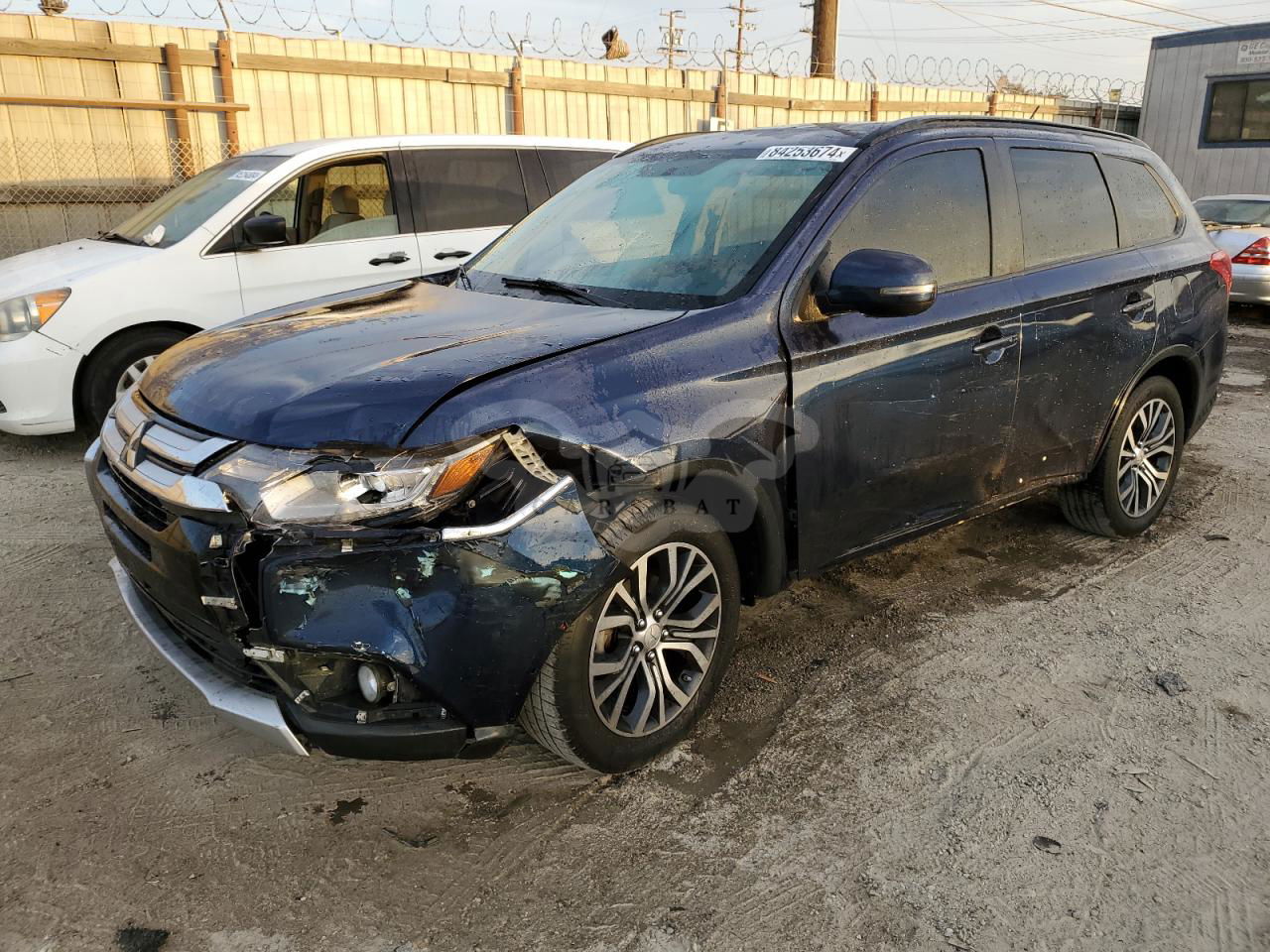 Mitsubishi Outlander SE 2.4L  4 2016