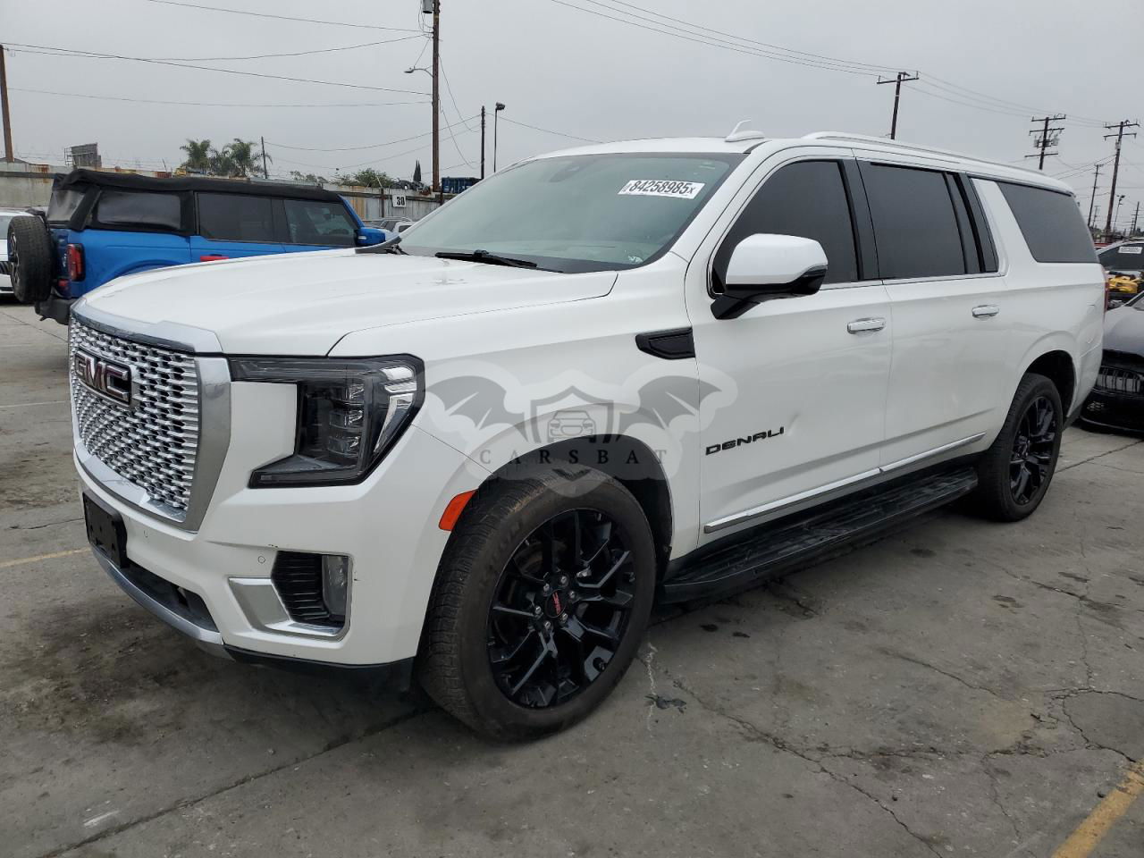 GMC Yukon DENALI 6.2L  8 2022