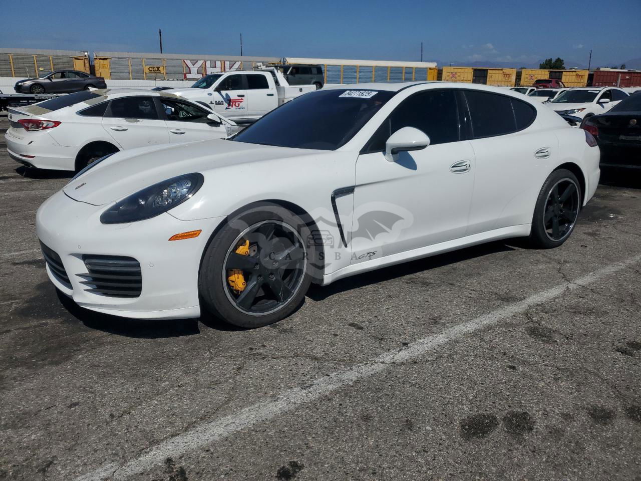 Porsche Panamera GTS 4.8L  8 2015