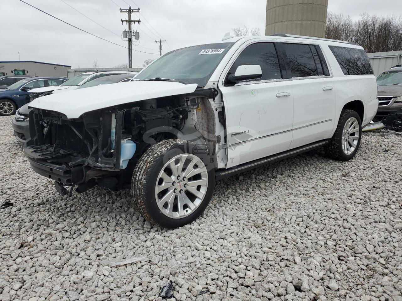 GMC Yukon DENALI 6.2L  8 2016