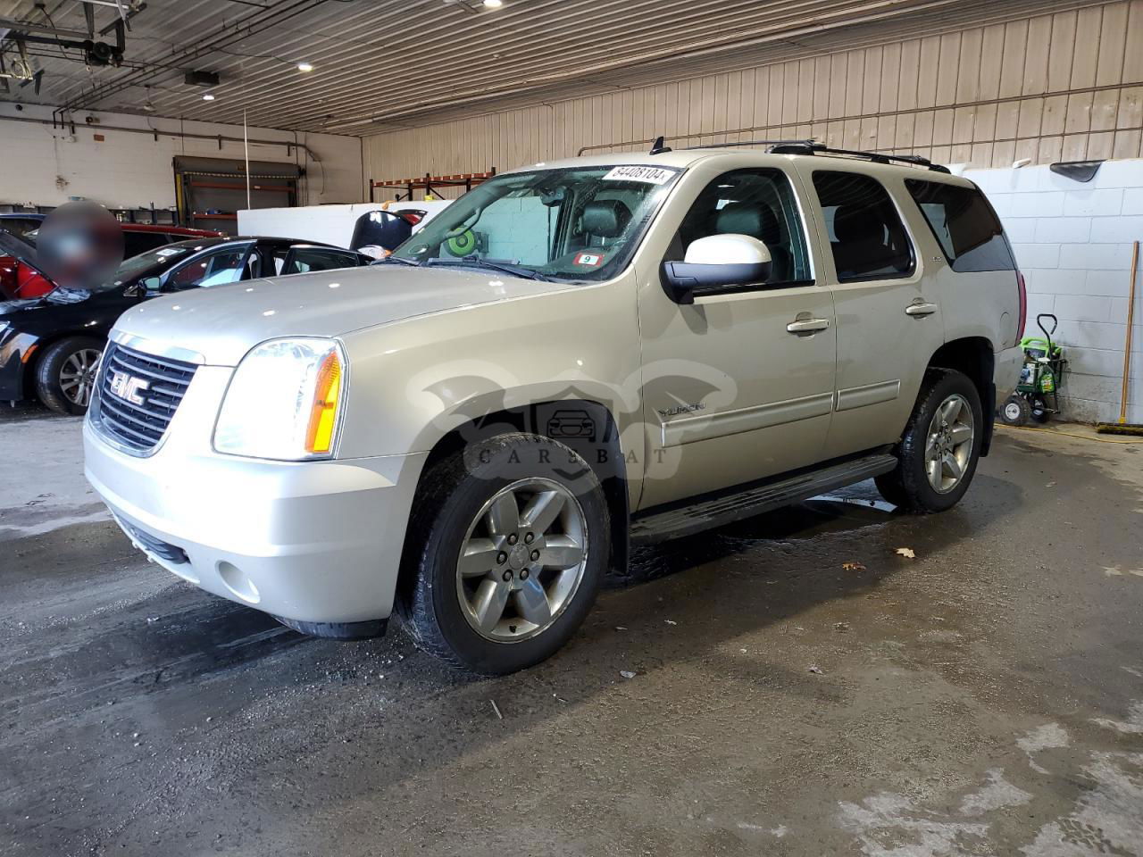 GMC Yukon SLT 5.3L  8 2013