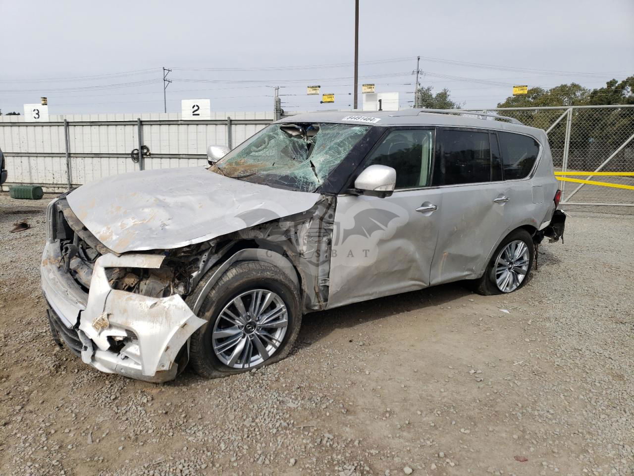 Infiniti QX80 LUXE 5.6L  8 2020
