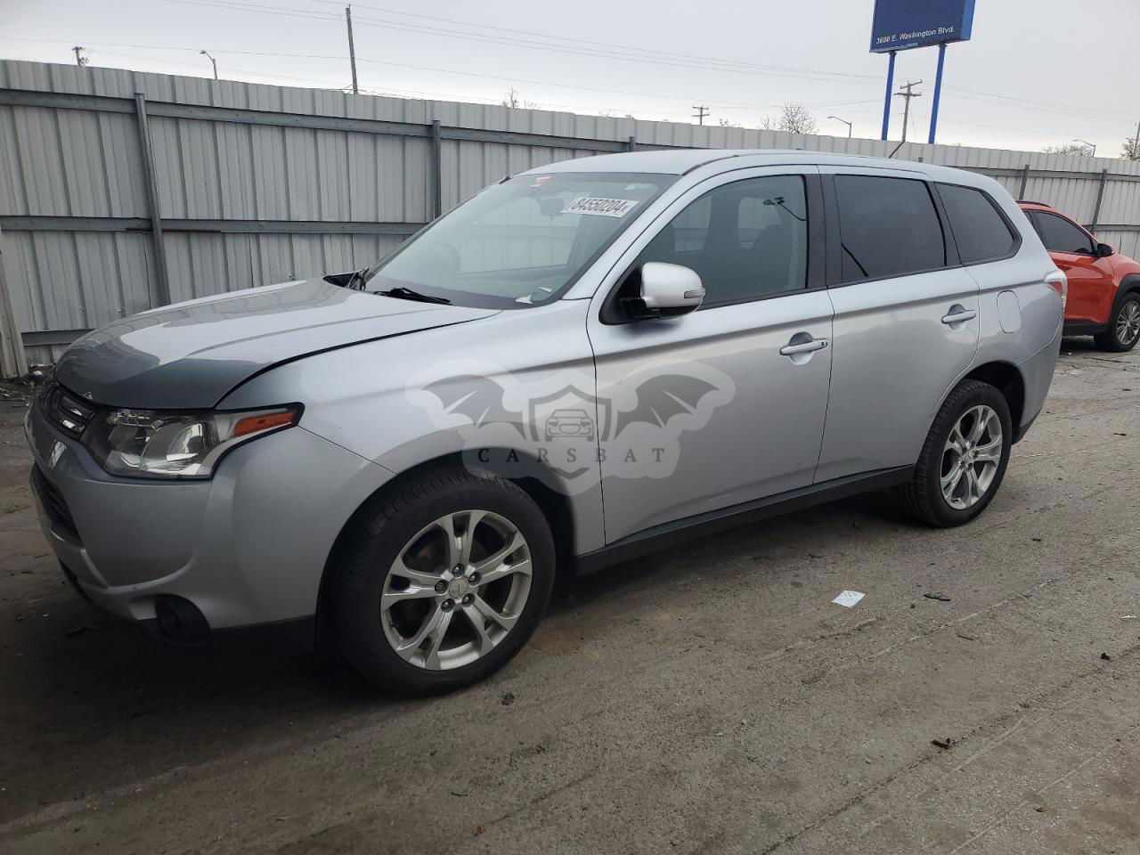 Mitsubishi Outlander SE 2.4L  4 2014